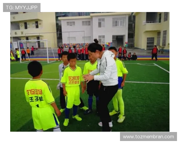 凯发足球官网提供最新赛事资讯和专业比赛分析助你掌握足球动态 凯发足球官网提供最新赛事资讯和专业比赛分析助你掌握足球动态